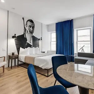 Initial - Bond 007 - Centre De Apartment